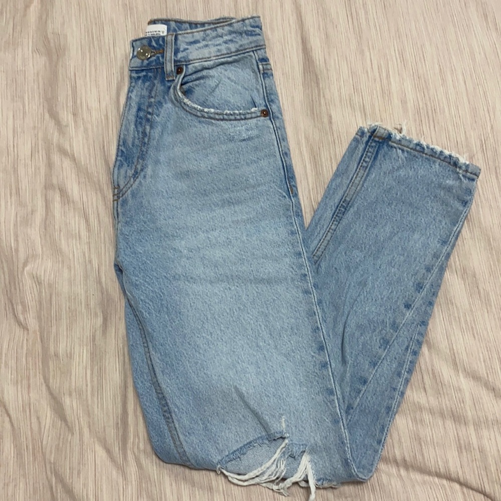 ZARA ripped mom jeans